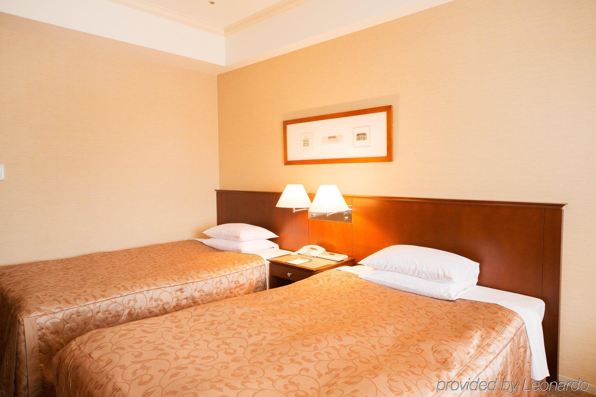 Rembrandt Hotel Эбина Экстерьер фото