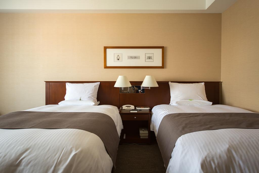 Rembrandt Hotel Эбина Экстерьер фото