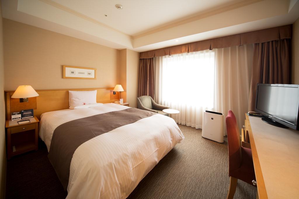 Rembrandt Hotel Эбина Экстерьер фото