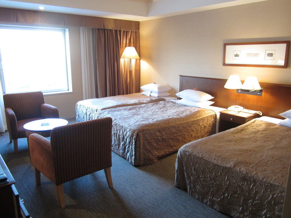 Rembrandt Hotel Эбина Экстерьер фото
