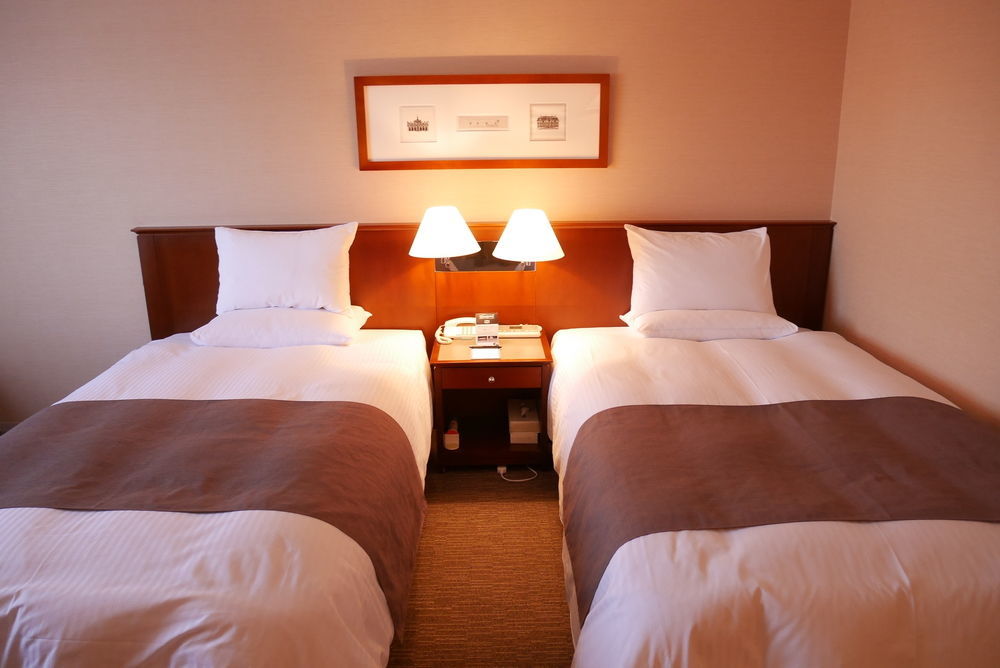 Rembrandt Hotel Эбина Экстерьер фото