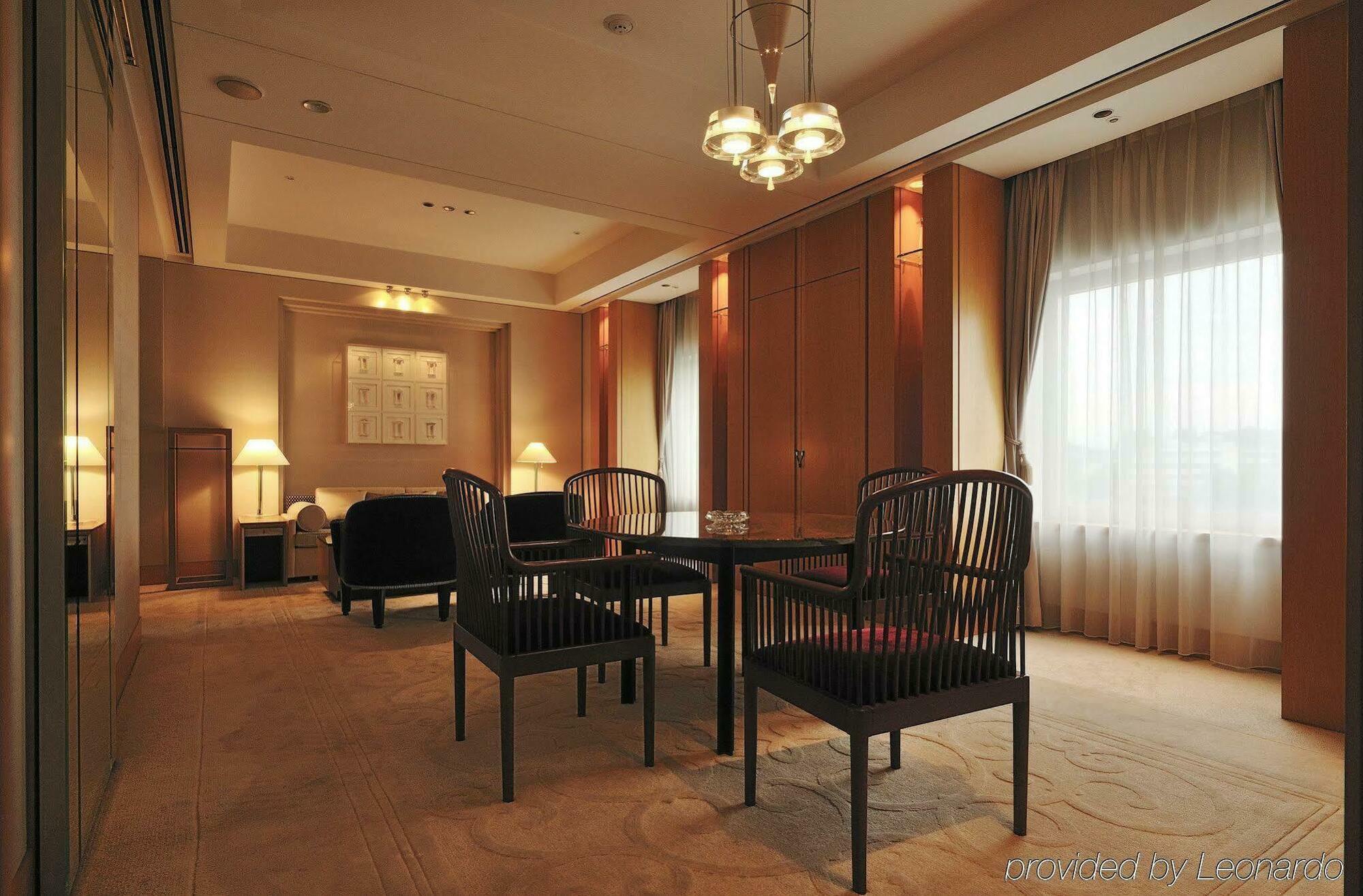 Rembrandt Hotel Эбина Экстерьер фото